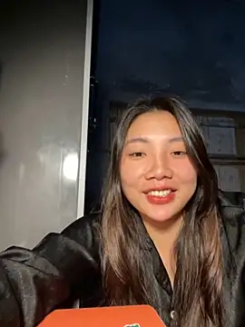 D2sweet online show from 10/31/25, 01:08