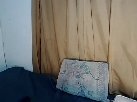 Snapshot of Filipina_milker chatting on 10/03/25, 02:40 Filipina milker online show from 10/03/25, 02:40