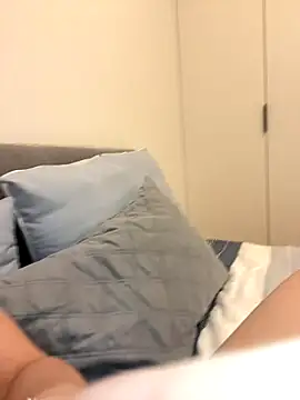 AdelinaEmber online show from 10/18/25, 02:30