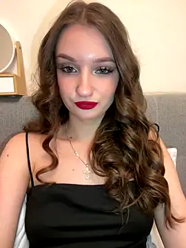 AdelinaEmber online show from 11/08/25, 10:52