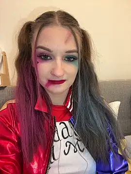 AdelinaEmber online show from 10/31/25, 11:51