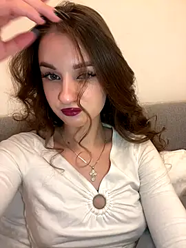 AdelinaEmber online show from 11/04/25, 11:58