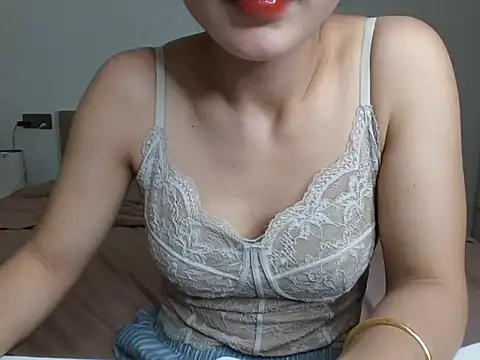 Lucie-Sexy2k online show from 06/16/26, 07:08