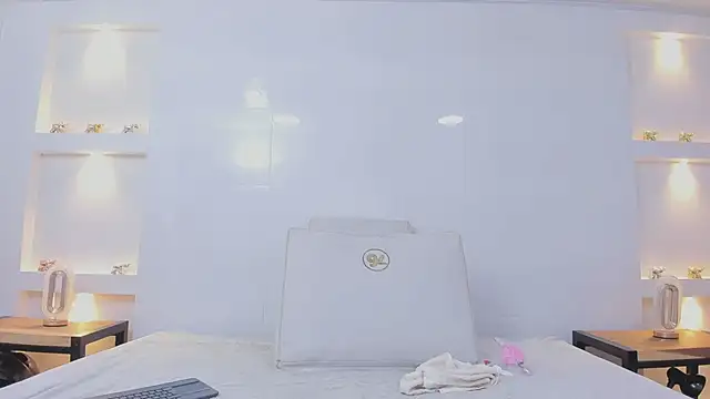 Snapshot of ikia_lopez_ chatting on 01/15/26, 11:46 ikia lopez online show from 01/15/26, 11:46