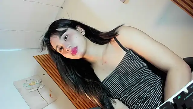 Snapshot of Ts_morena chatting on 10/04/25, 02:18 Ts morena online show from 10/04/25, 02:18