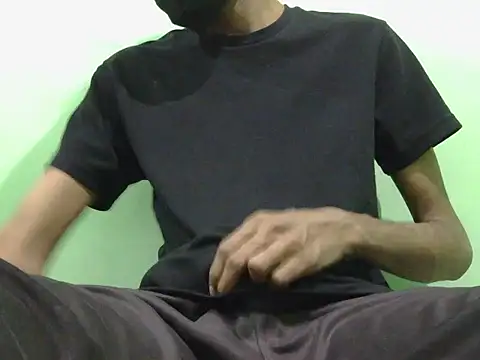 Snapshot of rockyy23boy chatting on 09/29/25, 05:29 rockyy23boy online show from 09/29/25, 05:29