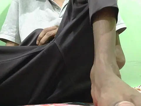 Snapshot of rockyy23boy chatting on 09/11/25, 12:16 rockyy23boy online show from 09/11/25, 12:16