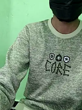 Snapshot of rockyy23boy chatting on 10/03/25, 07:32 rockyy23boy online show from 10/03/25, 07:32