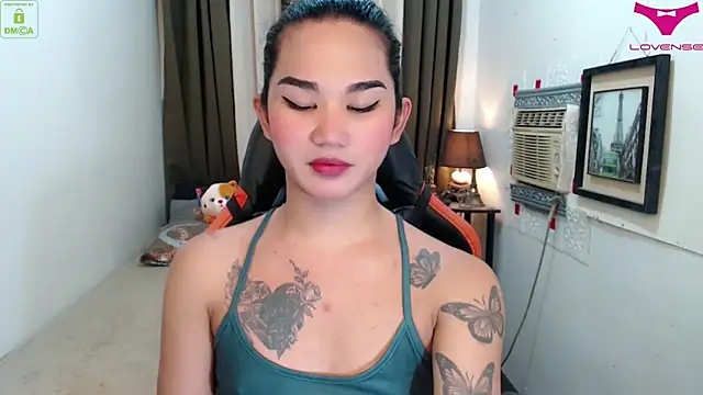 Snapshot of lil_fantacy chatting on 11/12/25, 08:40 lil fantacy online show from 11/12/25, 08:40