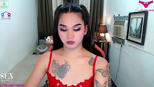 Snapshot of lil_fantacy chatting on 11/26/25, 06:41 lil fantacy online show from 11/26/25, 06:41