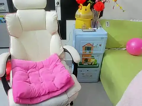 LuckyBabe new01 online show from 03/10/26, 10:52