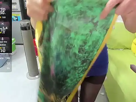 Snapshot of LuckyBabe_new01 chatting on 02/04/26, 03:56 LuckyBabe new01 online show from 02/04/26, 03:56