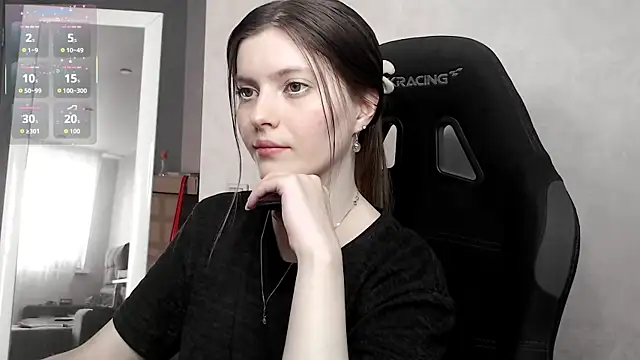 Snapshot of cute_elfy_ chatting on 09/24/25, 02:12 cute elfy online show from 09/24/25, 02:12