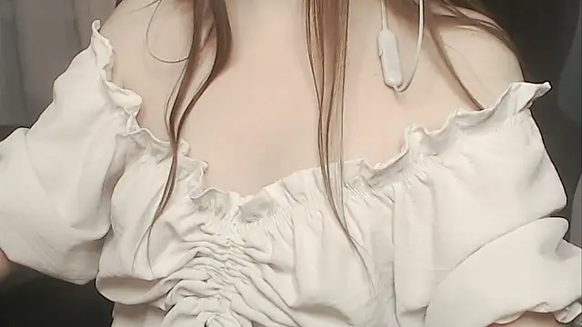 cute elfy  online show from 02/10/26, 03:55