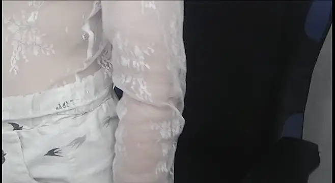 cute elfy  online show from 07/27/26, 01:29