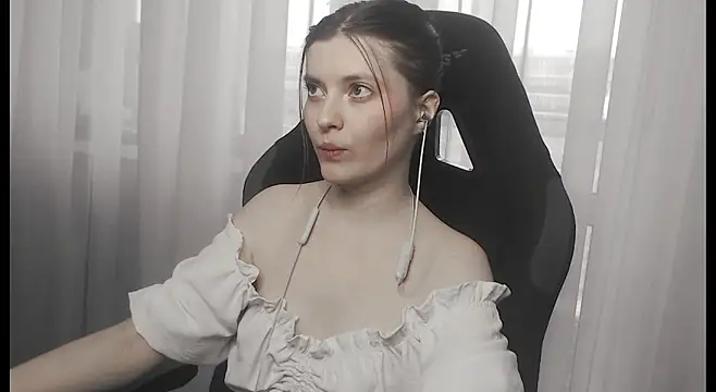 cute elfy  online show from 02/01/26, 01:42