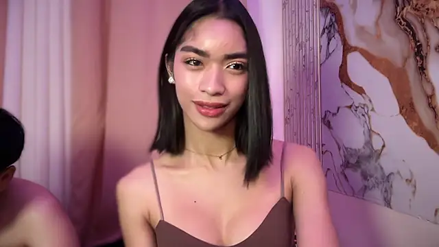 Yoursexy adriana online show from 07/11/26, 05:46