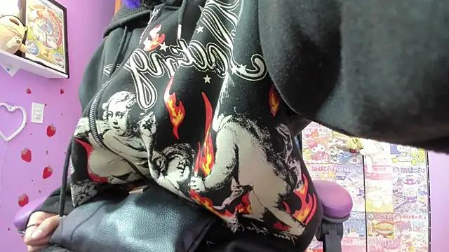 Vero Osb  online show from 04/06/26, 03:13