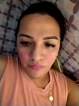 enoria1992 online show from 10/27/25, 11:16