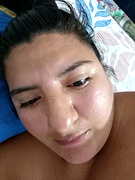 Snapshot of ashley0801 chatting on 12/18/25, 04:06 ashley0801 online show from 12/18/25, 04:06