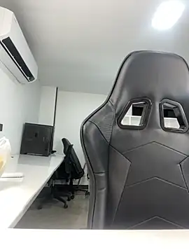 megan bigboobs  online show from 10/21/25, 10:36