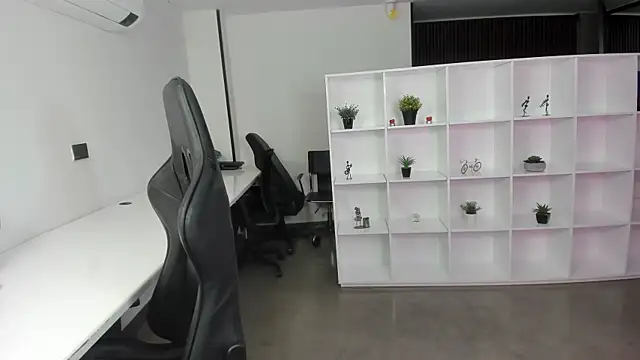 megan bigboobs  online show from 11/09/25, 11:36