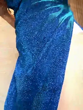 Nikii   online show from 10/21/25, 12:48