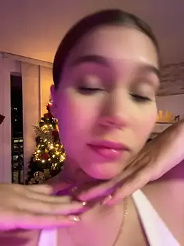 Nikii   online show from 12/21/25, 05:09