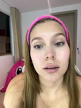 Nikii   online show from 03/29/26, 12:56