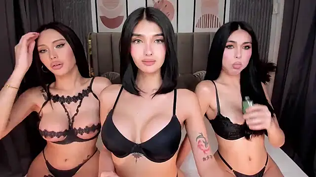 ScarletGreysonn online show from 11/17/25, 06:39