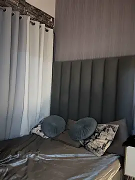 EmeraldGreyson online show from 03/12/26, 09:24