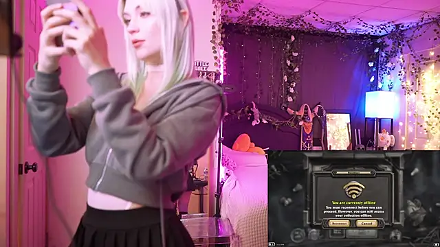 littlelune online show from 10/05/25, 02:24