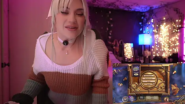 littlelune online show from 10/12/25, 12:23