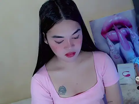 Snapshot of IdealGddss69 chatting on 10/22/25, 08:52 IdealGddss69 online show from 10/22/25, 08:52