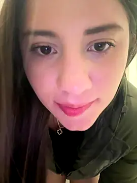 Isabella21  online show from 12/03/25, 09:47