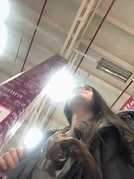 Isabella21  online show from 02/22/26, 12:24