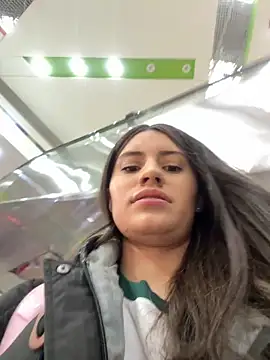 Isabella21  online show from 02/12/26, 10:09