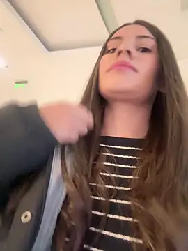 Isabella21  online show from 02/12/26, 12:21