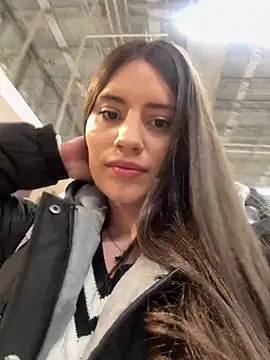 Isabella21  online show from 02/09/26, 12:41