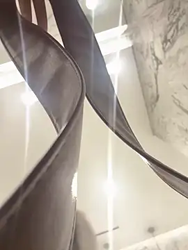 Isabella21  online show from 10/10/25, 10:43