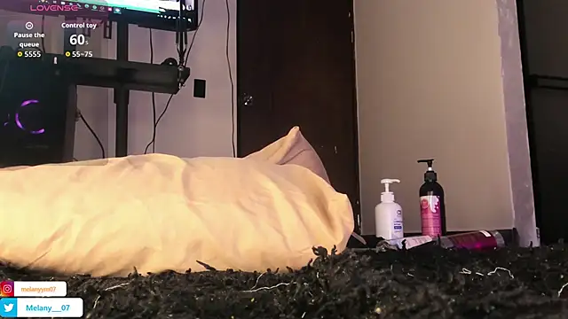 Melany  08 online show from 11/15/25, 01:15