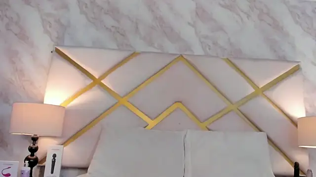 LorenBeiker- online show from 12/15/25, 11:38