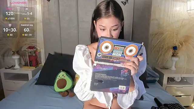 leaahcashh online show from 09/14/25, 02:23
