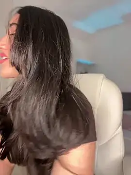 julieta jhonss online show from 03/05/26, 01:57