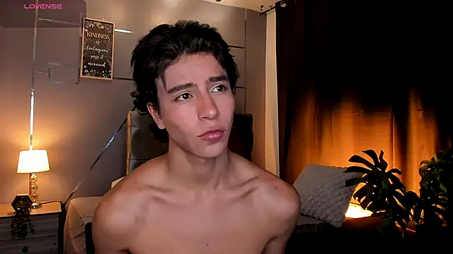 Christopher 77 online show from 11/18/25, 05:16