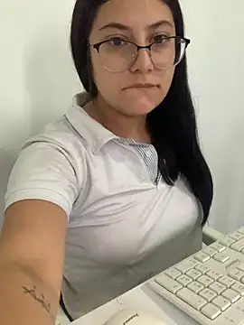Snapshot of Velma_star chatting on 10/01/25, 11:36 Velma star online show from 10/01/25, 11:36