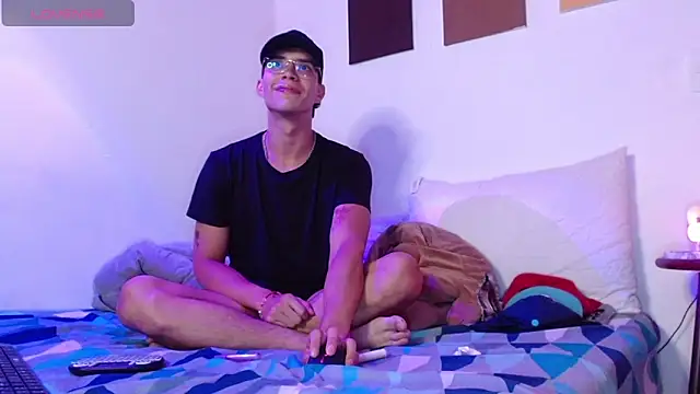 Dylann west online show from 11/15/25, 06:50