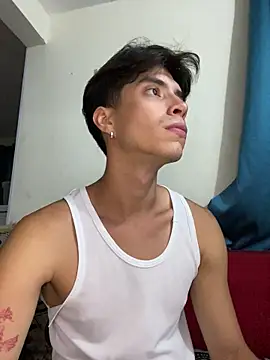 Dylann west online show from 03/10/26, 02:15