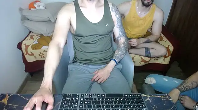 Snapshot of bossking017 chatting on 03/21/25, 05:02 bossking017 online show from 03/21/25, 05:02