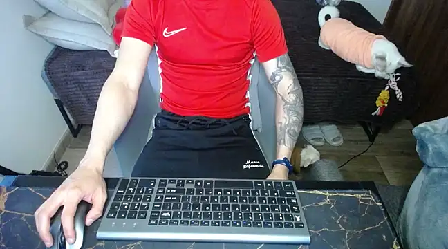 Snapshot of bossking017 chatting on 03/04/25, 05:13 bossking017 online show from 03/04/25, 05:13